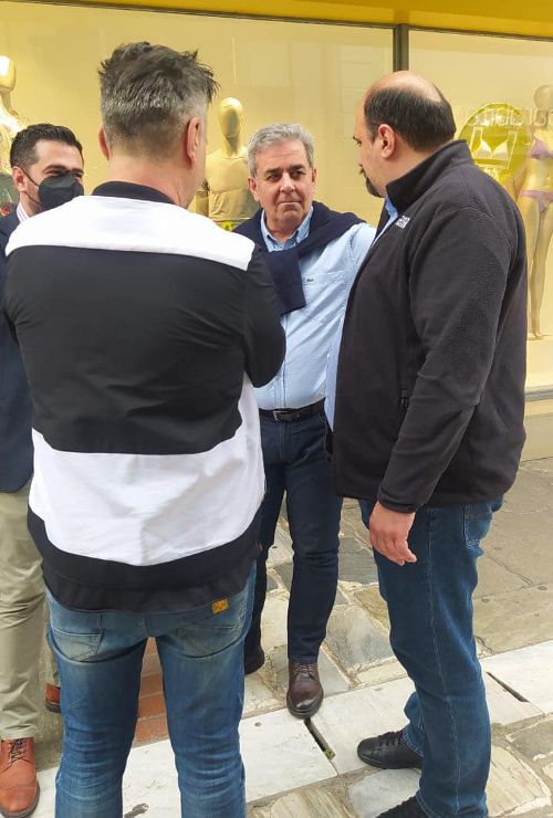 Επίσκεψη Χρήστου Τριαντόπουλου στην αγορά του Βόλου