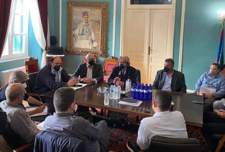 Συμμετοχή του Υφυπουργού στον Πρωθυπουργό Χρήστου Τριαντόπουλου σε σύσκεψη στην έδρα του Δήμου Ανατολικής Σάμου