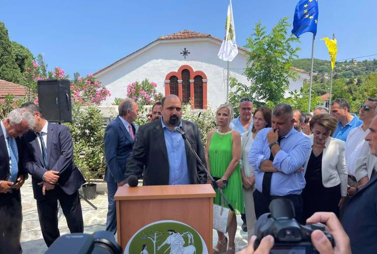 Ο Χρήστος Τριαντόπουλος στα εγκαίνια του Δημαρχείου του Δήμου Νοτίου Πηλίου στην Αργαλαστή
